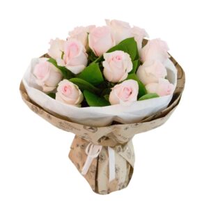 букет из 13 нежно-розовых роз
